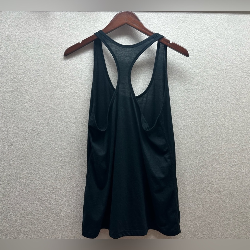 Women’s Nike Tank Top - Picture 2 of 4